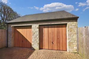 Double garage- click for photo gallery